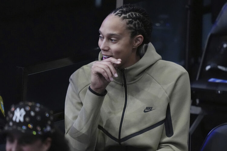 Brittney Griner plans to sign with the Atlanta Dream, ending her 11-year run with Phoenix